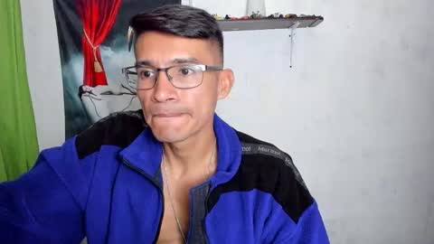 EDUAR Independent model online show from 02-01-26, 11:25