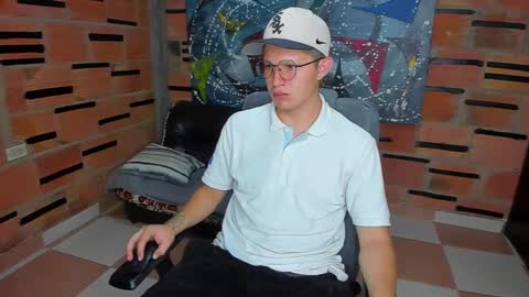 .... online show from 02-11-25, 06:44