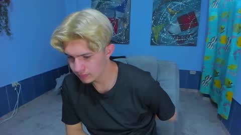 .... online show from 10-03-25, 07:11