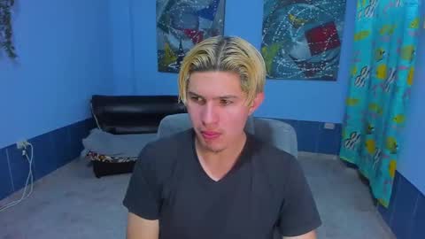 .... online show from 11-07-25, 03:06