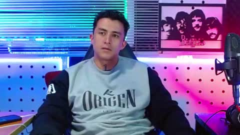 Darko0717  online show from 06-17-26, 12:46