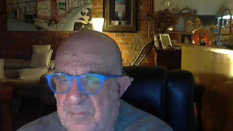 Snapshot of patvac chatting on 06-19-26, 02:43 patvac online show from 06-19-26, 02:43