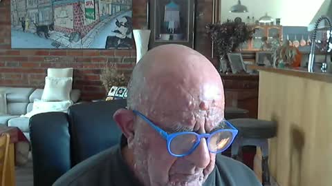 Snapshot of patvac chatting on 07-09-26, 01:31 patvac online show from 07-09-26, 01:31