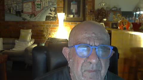 Snapshot of patvac chatting on 07-09-26, 02:43 patvac online show from 07-09-26, 02:43