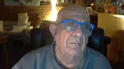 Snapshot of patvac chatting on 07-24-26, 02:59 patvac online show from 07-24-26, 02:59