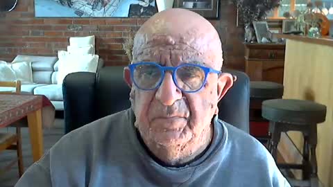Snapshot of patvac chatting on 08-02-26, 01:37 patvac online show from 08-02-26, 01:37