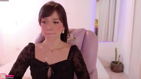 Sofa online show from 02-24-26, 07:01