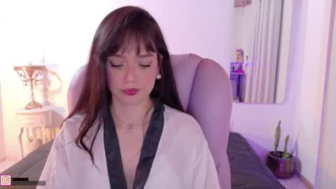 Sofa online show from 04-17-26, 04:37