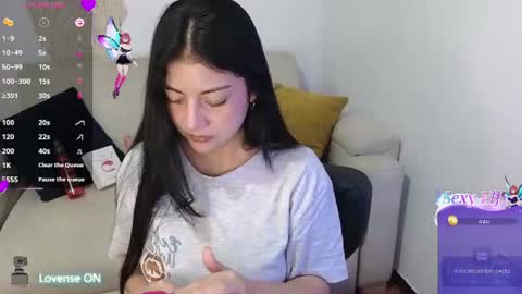 Snapshot of pau_cute19 chatting on 06-24-26, 05:01 pau cute online show from 06-24-26, 05:01