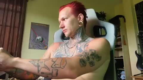 Snapshot of paul_razor chatting on 06-14-26, 02:24 Paul online show from 06-14-26, 02:24
