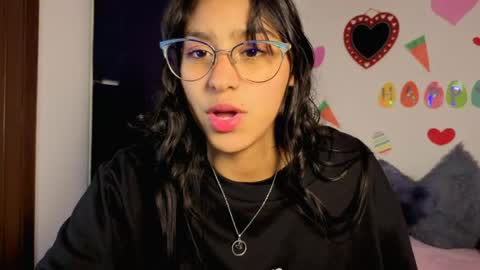 Paula  online show from 04-16-26, 04:46