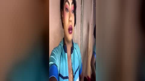   online show from 06-19-26, 06:56