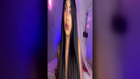   online show from 06-20-26, 06:54