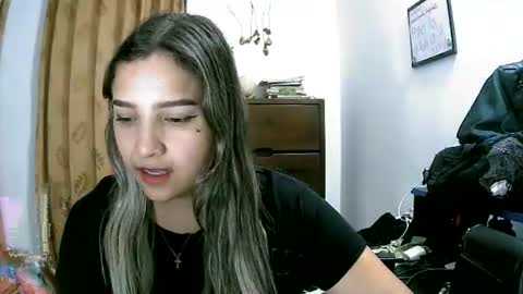 Snapshot of paulina_x_x chatting on 06-25-26, 07:24 paulina_x_x online show from 06-25-26, 07:24