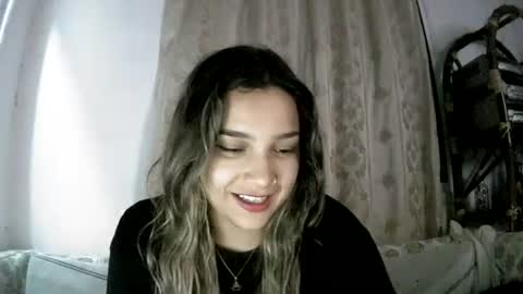 Snapshot of paulina_x_x chatting on 07-11-26, 05:32 paulina_x_x online show from 07-11-26, 05:32