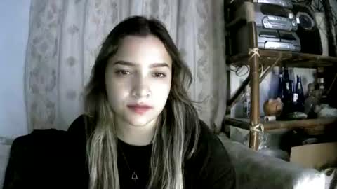 Snapshot of paulina_x_x chatting on 08-02-26, 04:44 paulina_x_x online show from 08-02-26, 04:44