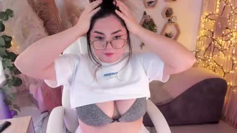 Estefania online show from 07-17-26, 06:24