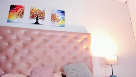 Snapshot of paulinasaeenz chatting on 06-19-26, 04:11 PaulinaSaennz online show from 06-19-26, 04:11