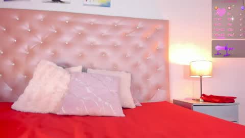 Snapshot of paulinasaeenz chatting on 06-24-26, 01:43 PaulinaSaennz online show from 06-24-26, 01:43