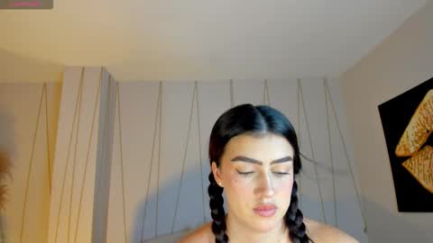 Paulina Santos  online show from 03-26-26, 08:03