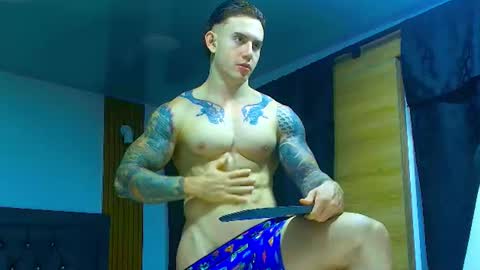 Snapshot of paulthompson_ chatting on 07-13-26, 05:32 Paul online show from 07-13-26, 05:32