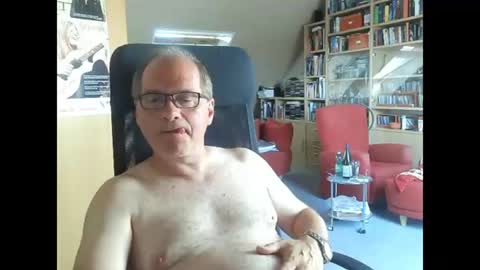 Snapshot of pavlovsdog2006 chatting on 06-19-26, 08:51 Pavlov aka Peter online show from 06-19-26, 08:51