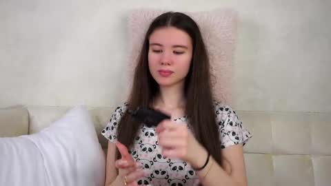 Snapshot of pazrapacki chatting on 04-16-26, 02:34 Beautiful Mila online show from 04-16-26, 02:34