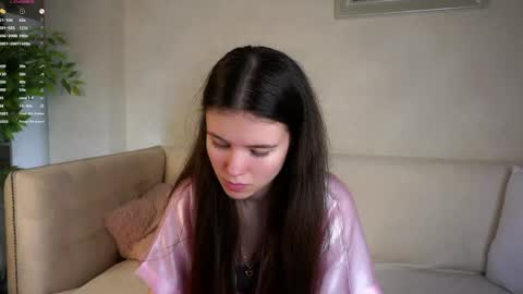 Snapshot of pazrapacki chatting on 04-24-26, 02:14 Beautiful Mila online show from 04-24-26, 02:14