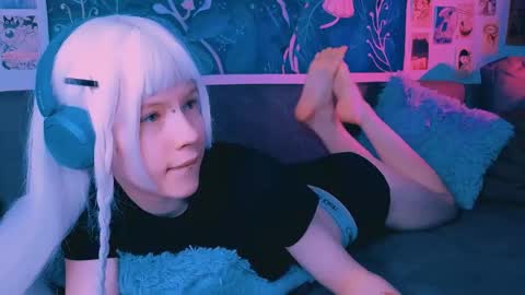 Eva online show from 04-13-26, 09:48