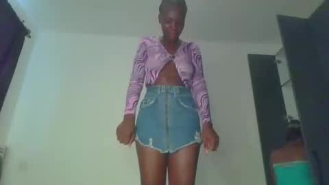 peach_ebonny online show from 04-23-26, 12:29