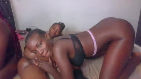 peach_ebonny online show from 04-24-26, 12:46