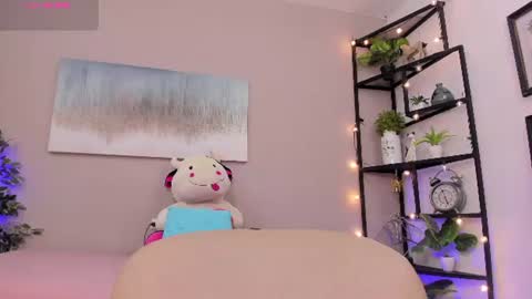 Snapshot of peachbrii chatting on 06-12-26, 12:48 Briana online show from 06-12-26, 12:48