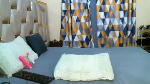 Peachy online show from 03-11-26, 06:19