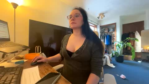 PeachyObsession online show from 02-17-26, 09:32