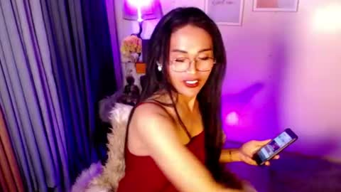 Snapshot of peakaboo_xx chatting on 06-25-26, 06:23 Angel Creamdensada online show from 06-25-26, 06:23