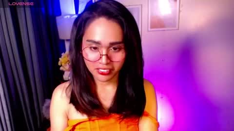 Snapshot of peakaboo_xx chatting on 07-18-26, 07:28 Angel Creamdensada online show from 07-18-26, 07:28