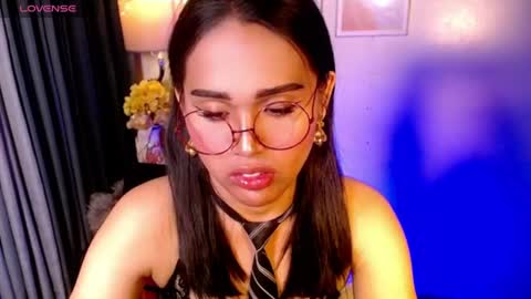 Snapshot of peakaboo_xx chatting on 07-21-26, 04:15 Angel Creamdensada online show from 07-21-26, 04:15
