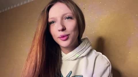 Snapshot of pearlinesilfies chatting on 05-27-26, 05:21 Zlata online show from 05-27-26, 05:21