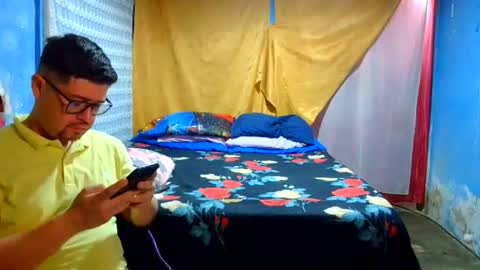 Snapshot of pecadodulce chatting on 06-17-26, 06:42 pecadodulce online show from 06-17-26, 06:42