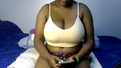 Snapshot of peekyshams chatting on 06-18-26, 04:57 peekyshams online show from 06-18-26, 04:57