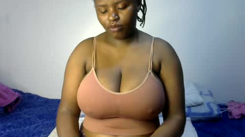 Snapshot of peekyshams chatting on 06-22-26, 04:53 peekyshams online show from 06-22-26, 04:53