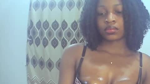 Snapshot of peetyface chatting on 10-14-25, 07:25 Lizzy online show from 10-14-25, 07:25