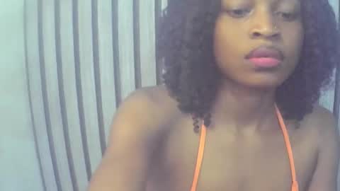 Snapshot of peetyface chatting on 11-24-25, 05:56 Lizzy online show from 11-24-25, 05:56