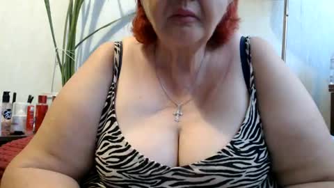 Snapshot of peggysoft chatting on 06-24-26, 02:27 PeggySoft online show from 06-24-26, 02:27