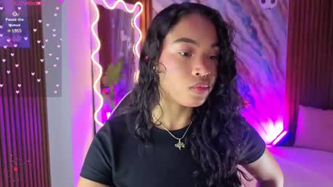 Snapshot of penelope_tay chatting on 07-13-26, 02:58 penelope online show from 07-13-26, 02:58