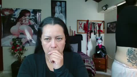 Penelope and my girlfriend Marilyn online show from 07-09-26, 01:48