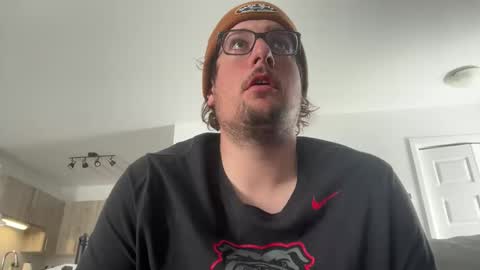 Snapshot of penisdansvulve chatting on 03-15-26, 02:34 randysavage online show from 03-15-26, 02:34