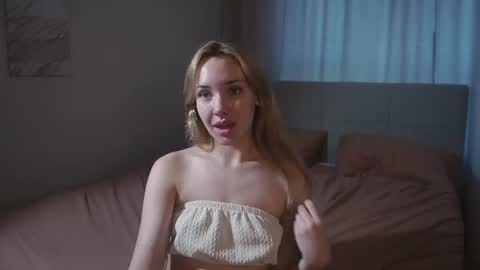 im Kira today is my 1st day here 3 online show from 07-30-26, 04:55