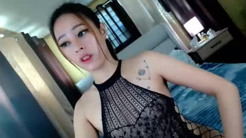 Snapshot of perfect_suckerqueen69 chatting on 05-05-26, 01:24 Sweet Gwen online show from 05-05-26, 01:24
