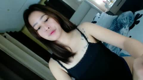 Snapshot of perfect_suckerqueen69 chatting on 05-24-26, 09:09 Sweet Gwen online show from 05-24-26, 09:09